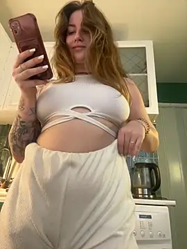 MayaMystic online show from 11/14/25, 01:04