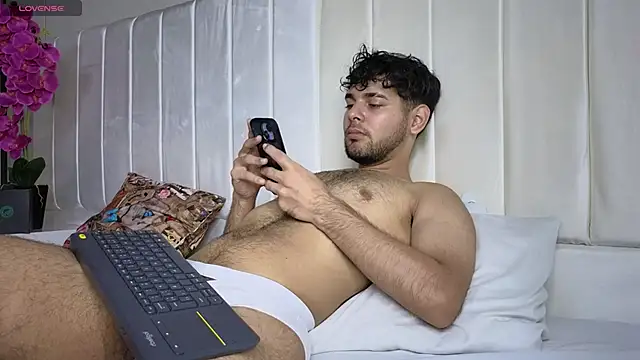 Samir bear online show from 03/13/25, 01:50