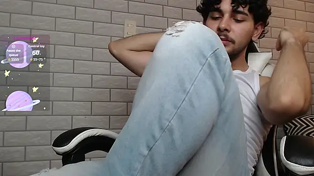 Samir bear online show from 10/09/25, 02:23