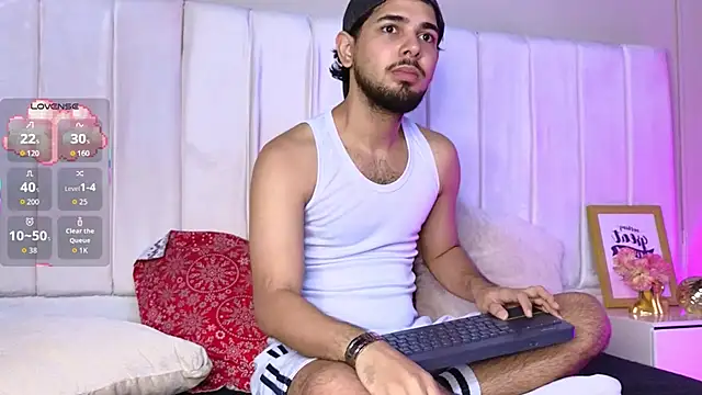 Samir bear online show from 11/11/25, 12:55