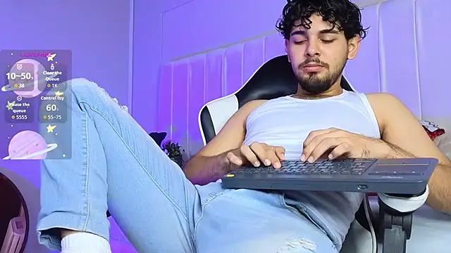 Samir bear online show from 10/08/25, 12:39