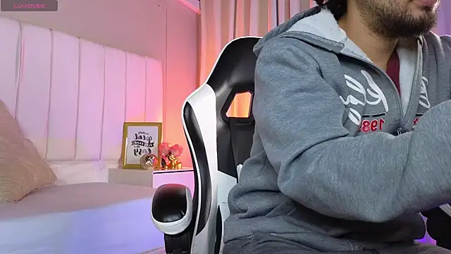 Snapshot of Samir_bear chatting on 02/02/26, 12:59 Samir bear online show from 02/02/26, 12:59