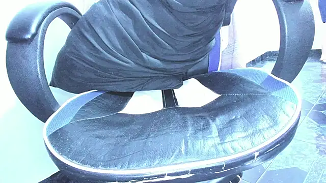 LilSasha online show from 03/08/25, 08:55