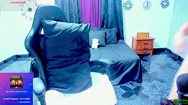 LilSasha online show from 09/28/25, 04:41