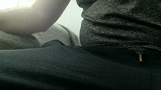 Snapshot of teek1234_1 chatting on 11/21/25, 05:06 teek1234 1 online show from 11/21/25, 05:06