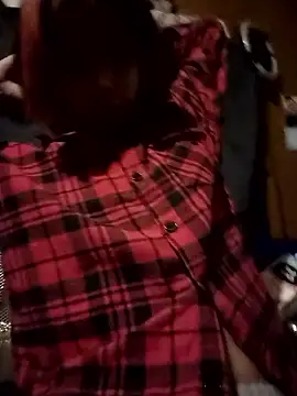 Snapshot of carmelbbyx22 chatting on 01/10/26, 04:57 carmelbbyx22 online show from 01/10/26, 04:57