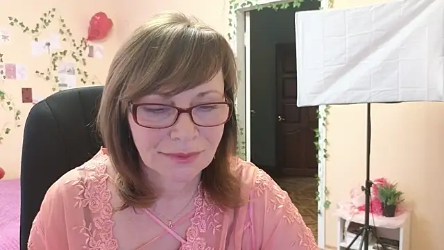 Miss Moren online show from 03/18/26, 02:30