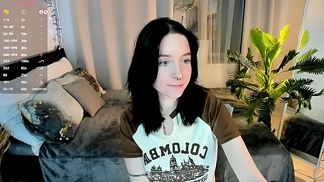 lilithlunna online show from 11/11/25, 03:07