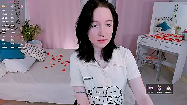 lilithlunna online show from 09/09/25, 05:00