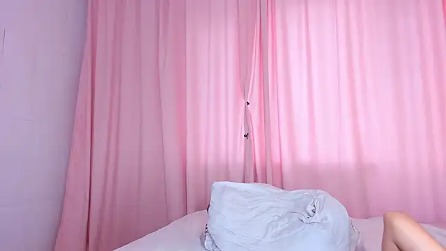 MeowthLilu online show from 09/17/25, 03:08