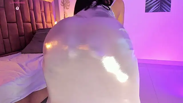 Snapshot of victoriaroyce1 chatting on 11/07/25, 01:15 victoriaroyce1 online show from 11/07/25, 01:15