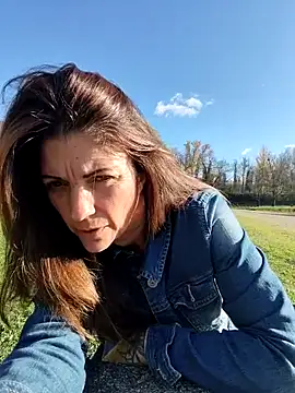 sansan2411 online show from 11/03/25, 01:47