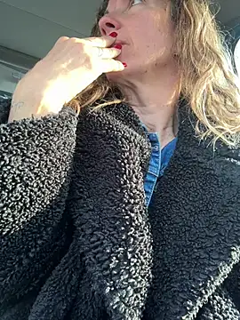 sansan2411 online show from 03/20/26, 07:53