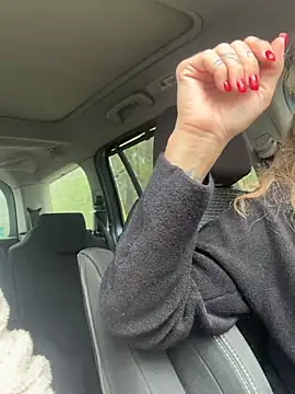 sansan2411 online show from 03/25/26, 12:26