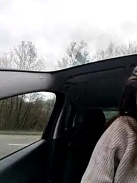 sansan2411 online show from 12/05/25, 02:37