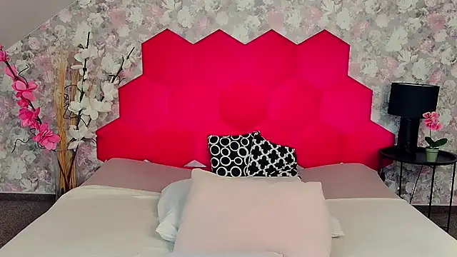 Lia Benini online show from 03/12/26, 01:48