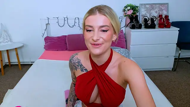 Lia Benini online show from 04/14/26, 10:31