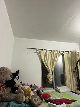 Snapshot of Ema_kraus chatting on 03/07/26, 12:06 Ema kraus online show from 03/07/26, 12:06