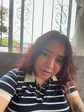 Snapshot of Ema_kraus chatting on 02/15/26, 06:07 Ema kraus online show from 02/15/26, 06:07