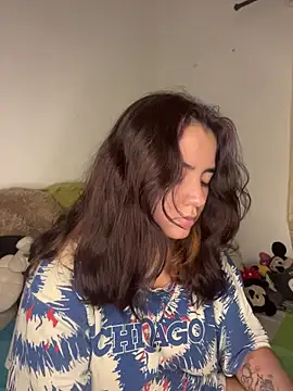 Snapshot of Ema_kraus chatting on 03/10/26, 01:20 Ema kraus online show from 03/10/26, 01:20