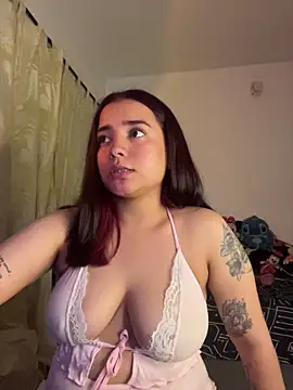 Snapshot of Ema_kraus chatting on 03/27/26, 01:14 Ema kraus online show from 03/27/26, 01:14