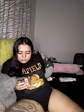 Snapshot of Ema_kraus chatting on 02/11/25, 03:50 Ema kraus online show from 02/11/25, 03:50