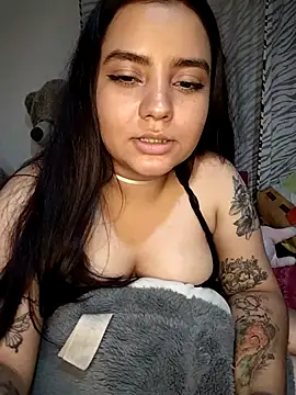 Snapshot of Ema_kraus chatting on 02/26/25, 10:49 Ema kraus online show from 02/26/25, 10:49