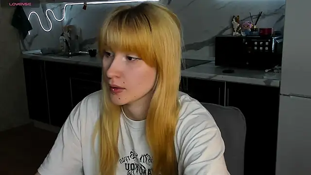 Sweet white chocolate online show from 02/13/26, 09:48