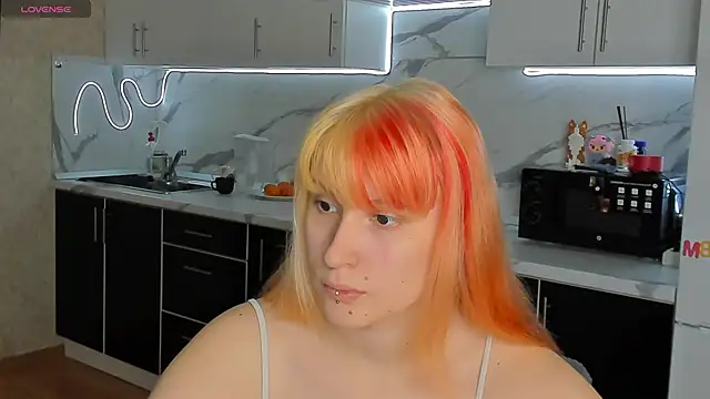 Sweet white chocolate online show from 11/18/25, 10:07