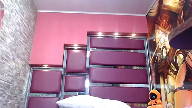 Snapshot of perfectlump chatting on 11/14/25, 12:42 perfectlump online show from 11/14/25, 12:42