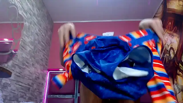 Snapshot of perfectlump chatting on 10/31/25, 01:30 perfectlump online show from 10/31/25, 01:30