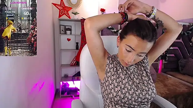 Snapshot of Camilaa1__ chatting on 12/19/24, 04:02 Camilaa1 online show from 12/19/24, 04:02