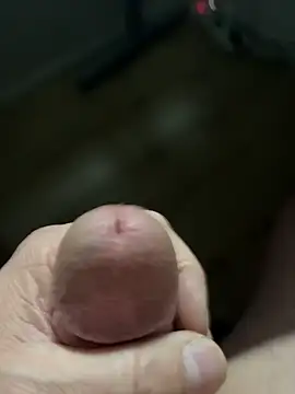 Snapshot of mikiss789 chatting on 02/18/26, 03:59 mikiss789 online show from 02/18/26, 03:59