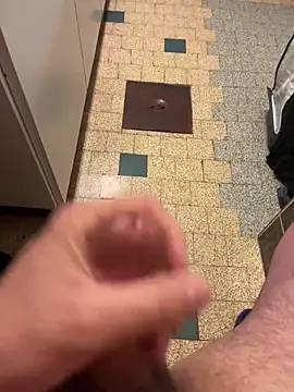 mikiss789 online show from 03/18/26, 04:04