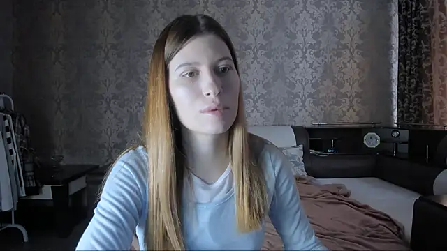 Snapshot of Agnes_Allenn chatting on 09/11/25, 10:04 Agnes Allenn online show from 09/11/25, 10:04