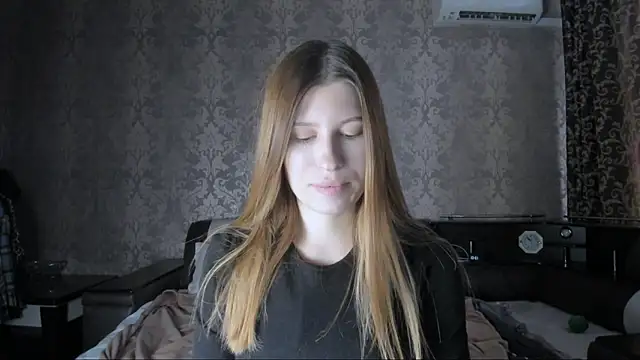 Snapshot of Agnes_Allenn chatting on 09/28/25, 10:11 Agnes Allenn online show from 09/28/25, 10:11