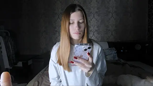 Snapshot of Agnes_Allenn chatting on 10/06/25, 10:05 Agnes Allenn online show from 10/06/25, 10:05