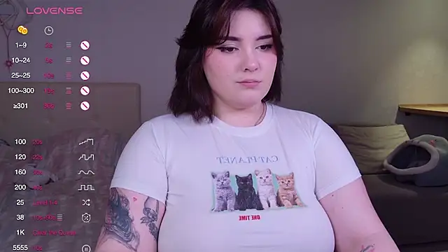 YumiYammy online show from 11/23/25, 02:49