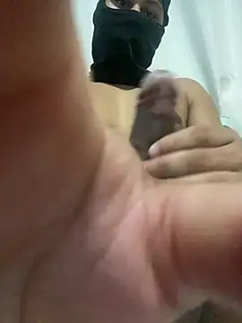 rickzinnxz online show from 03/03/25, 12:39