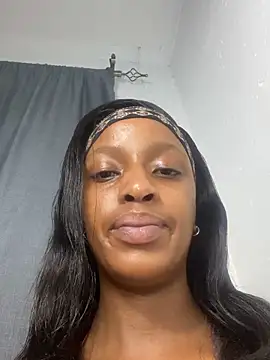 Snapshot of teddy04 chatting on 10/05/25, 06:31 teddy04 online show from 10/05/25, 06:31