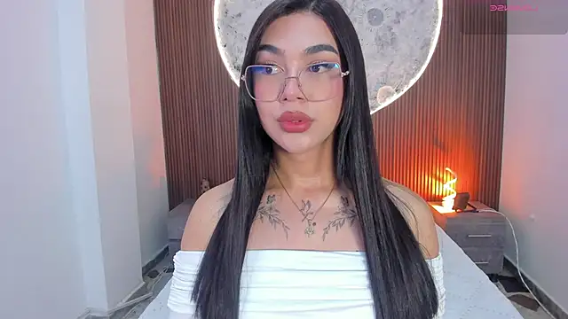RoseCassie online show from 02/17/26, 01:41