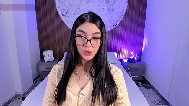 RoseCassie online show from 12/19/25, 01:46