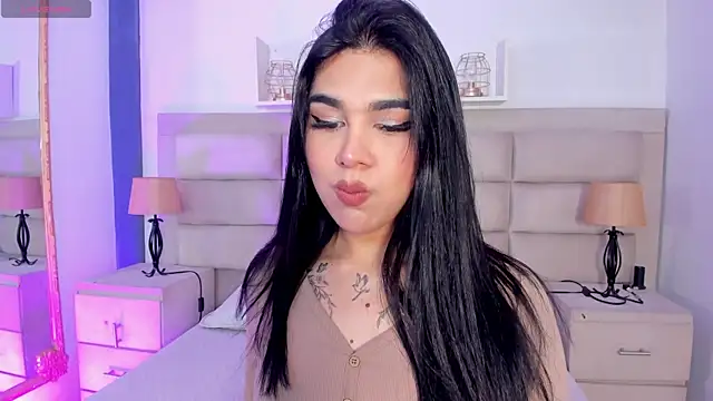 RoseCassie online show from 10/06/25, 01:34