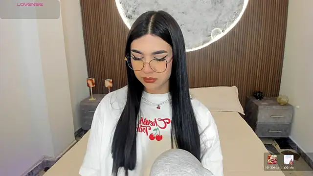RoseCassie online show from 04/03/26, 01:17