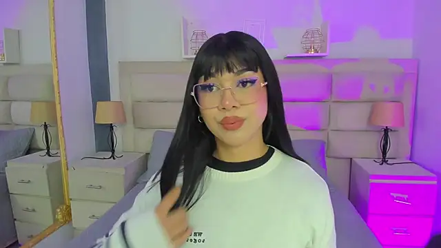 RoseCassie online show from 03/18/25, 12:39