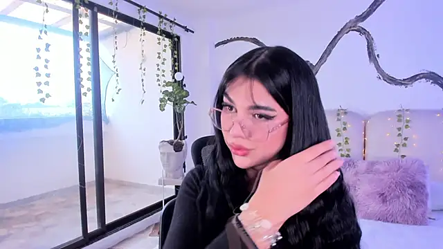 RoseCassie online show from 10/30/25, 01:31