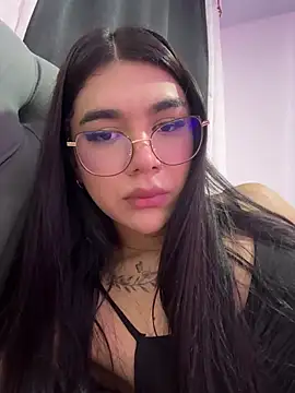 RoseCassie online show from 05/24/26, 01:16