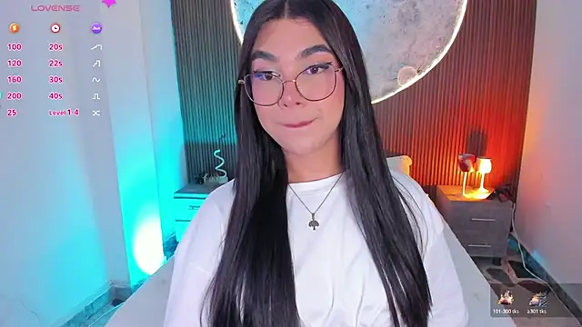 Snapshot of RoseCassie chatting on 06/03/26, 01:12 RoseCassie online show from 06/03/26, 01:12