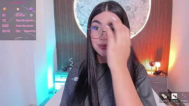 Snapshot of RoseCassie chatting on 07/02/26, 01:17 RoseCassie online show from 07/02/26, 01:17