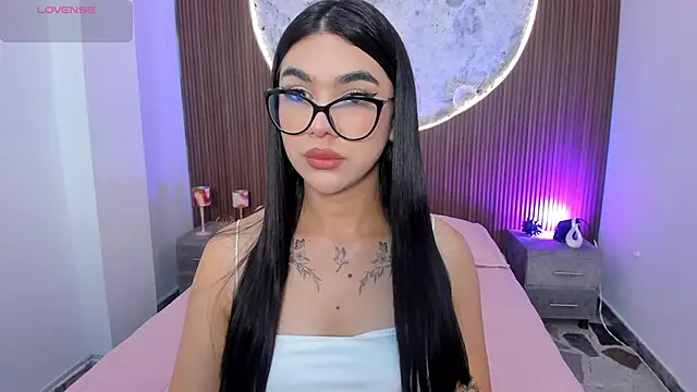 RoseCassie online show from 03/27/26, 01:23